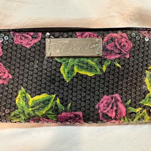 Sequence wallet - Picture 1 of 2